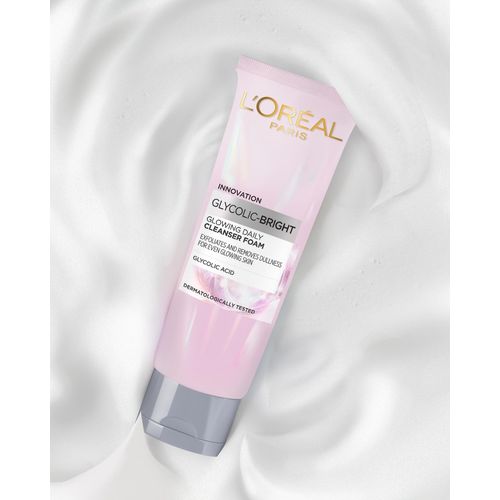L'Oréal Paris Glycolic Bright Face Daily Foam Cleanser, Infused with Glycolic Acid to Exfoliate and Remove Dullness for Even Glowing Skin - 100ml