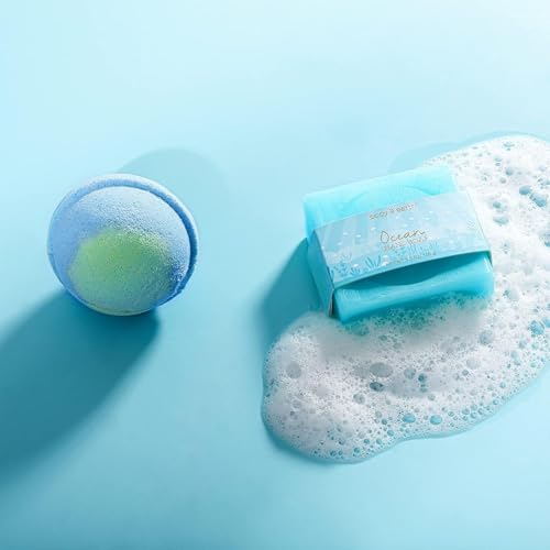 Gifts for Women, Bath and Body Womens Gift Sets with 5 Pcs Ocean Scented Spa Gifts for Women Bath Gift with Scented Candle Body Butter Hand Cream Bath Bomb Christmas Gifts