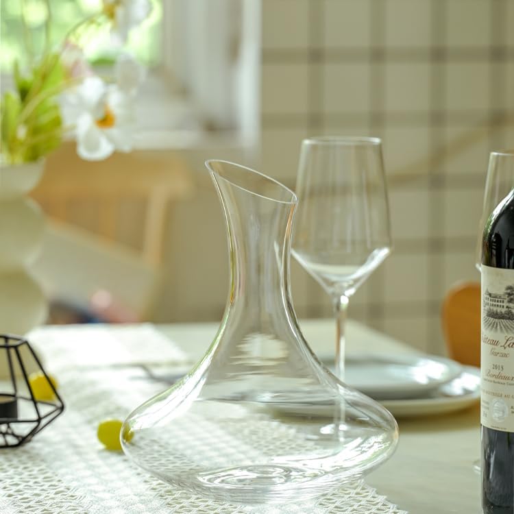 Wine Decanter, 1100ml /37.2oz Red Wine Decanter, Hand Blown Lead-Free Crystal Wine Carafe, Small Decanter for White and Red Wine, Elegant Design Easy Pour, Wine Gifts for Christmas
