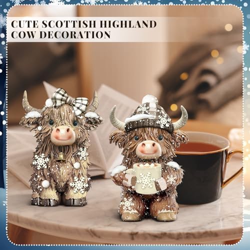 2 Pack Winter Highland Cow Figurine Decor Resin Winter Theme Highland Cow Christmas Gnomes Starfish Resin Christmas Statue for Garden Table Shelf Kitchen Home Decor Calf Gnome Herd Gifts