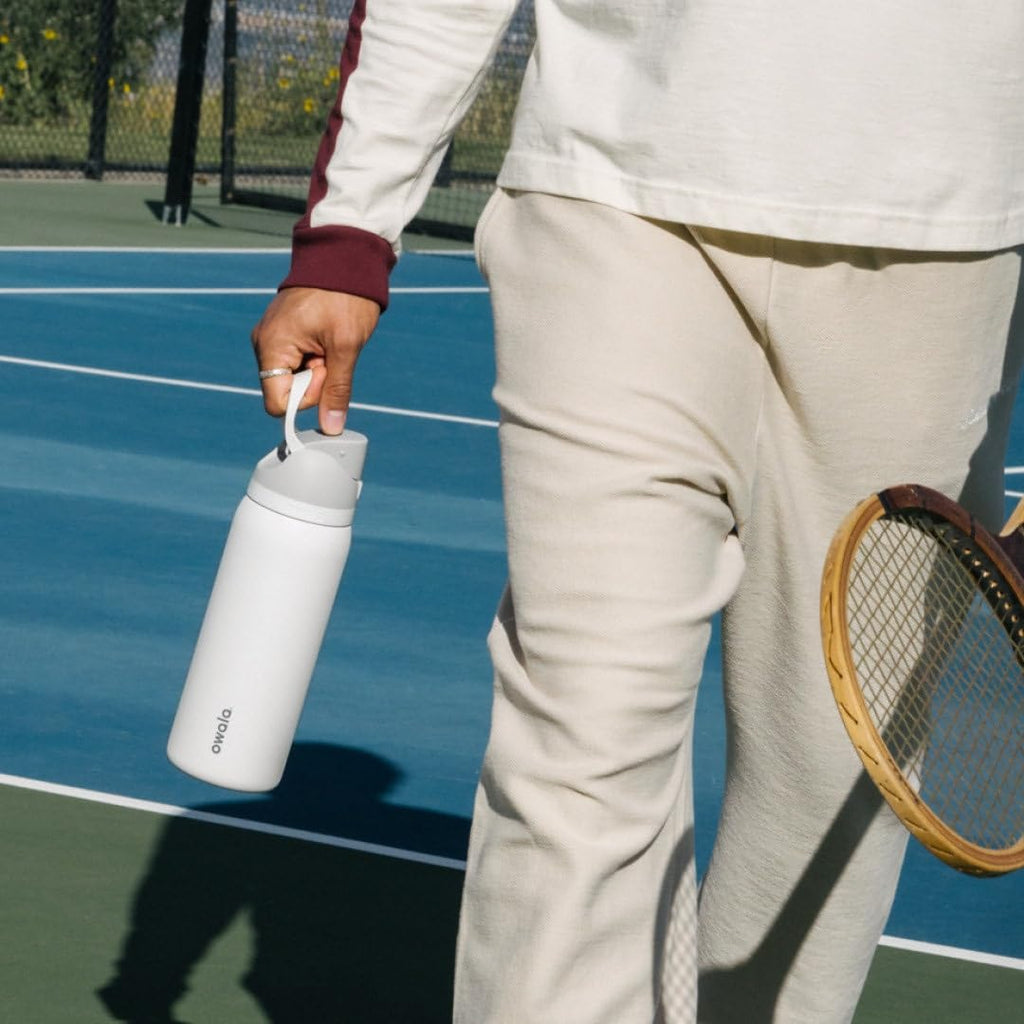 Owala FreeSip Insulated Stainless Steel Water Bottle with Straw for Sports, Travel, and School BPA-Free Sports Water Bottle, 32 oz, Surfs Edge