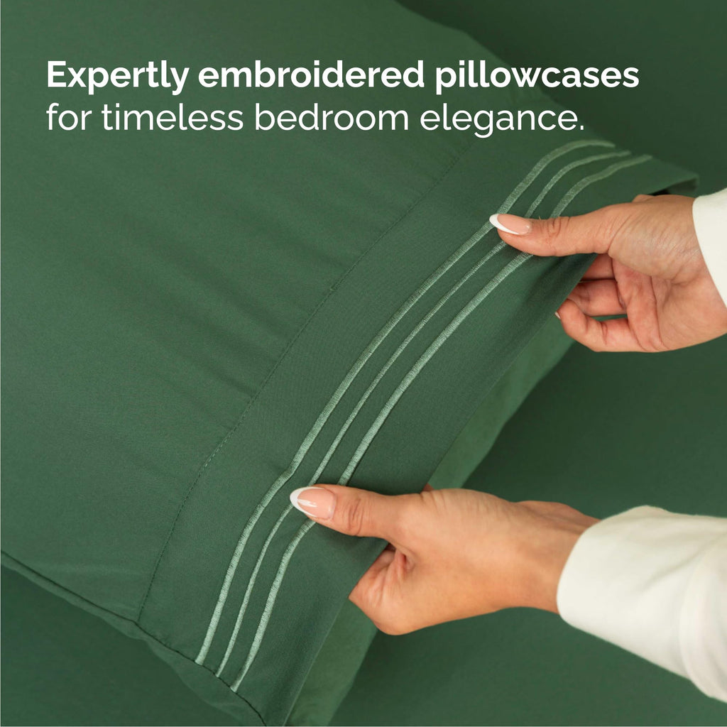 Queen Size 4 Piece Sheet Set - Comfy Breathable & Cooling Sheets - Hotel Luxury Bed Sheets for Women & Men - Deep Pockets, Easy-Fit, Soft & Wrinkle Free Sheets - Emerald Green Oeko-Tex Bed Sheet Set